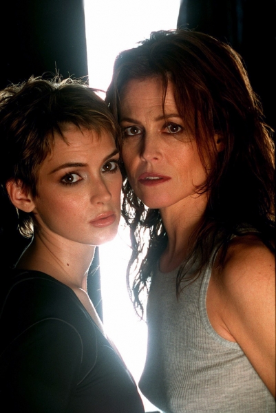 Winona Ryder/Sigourney Weaver